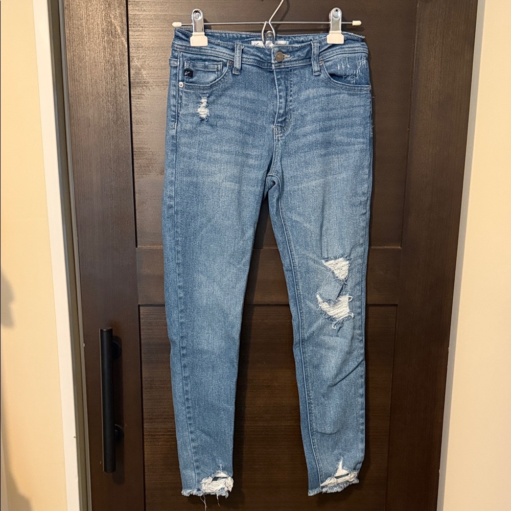 KanCan Light Blue Distressed Cropped Jeans